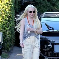 Lindsay Lohan showing off her styled hair as she leaves Byron n Tracey salon | Picture 68963